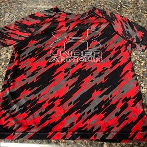 Boys UA shirt